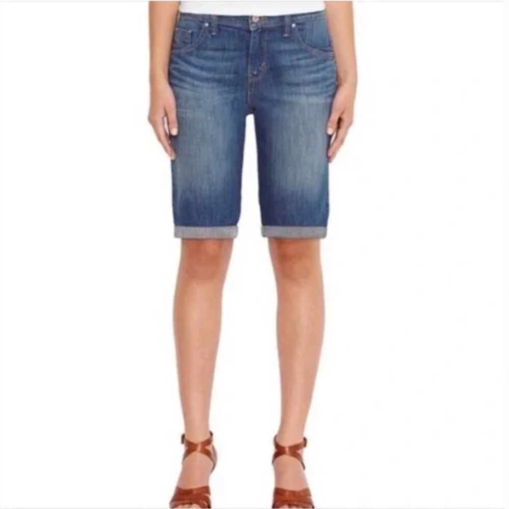 Levi’s Denim Jean Shorts Cuffed Bermuda Crop Skimmer Capri Size 4